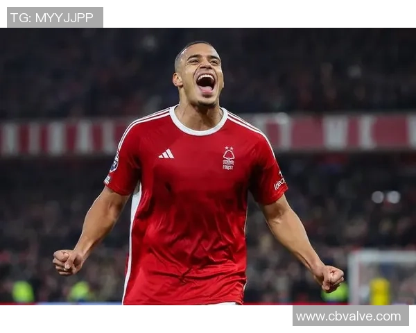 旧将呼吁利物浦需依赖罗伯逊领导力不应仅寄望于范戴克一人